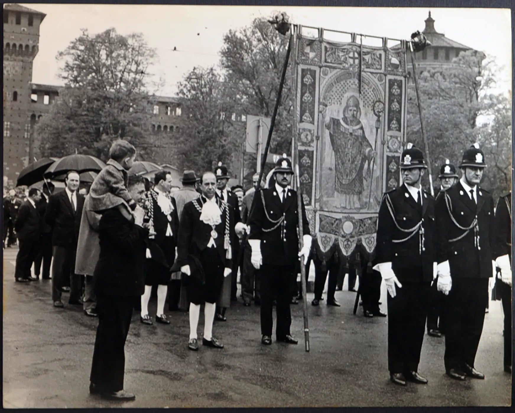 Milano Celebrazione 25 aprile 1963 Ft 1100 - Stampa 21x27 cm - Farabola Stampa ai sali d'argento