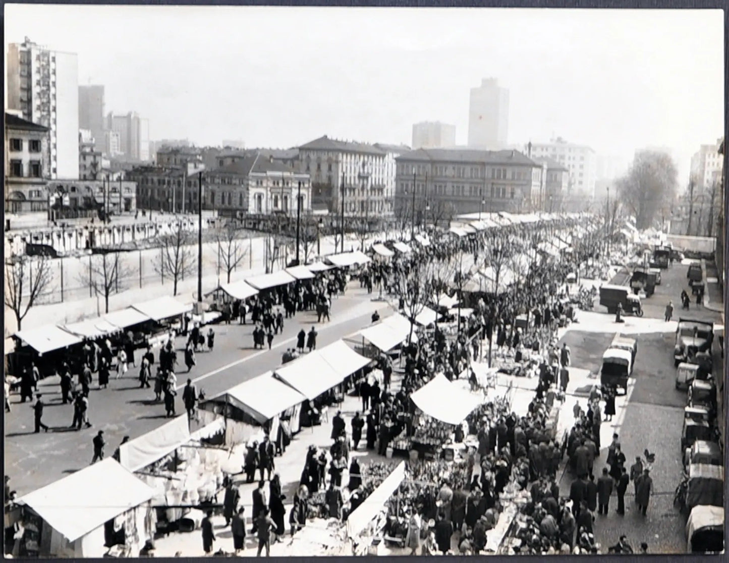 Fiera del Tredesin de mars Milano anni 60 Ft 1860 - Stampa 24x18 cm - Farabola Stampa ai sali d'argento