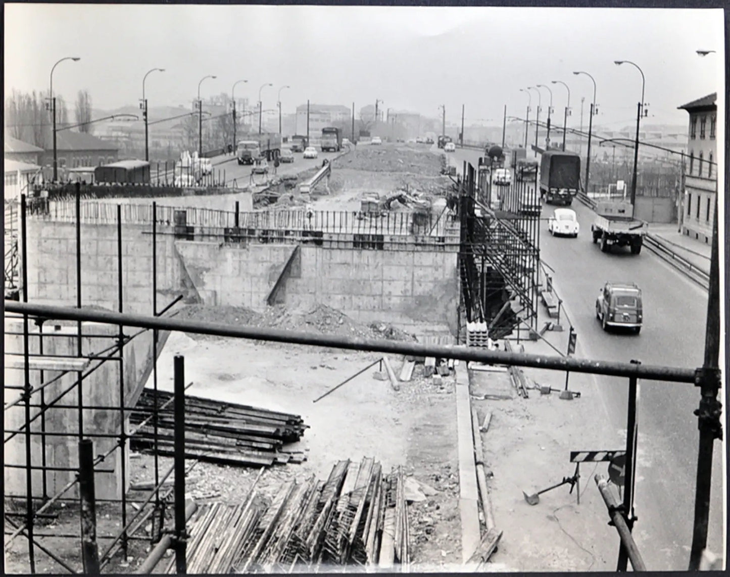 Lavori sul Ponte Ghisolfa Milano anni 60 Ft 2051 - Stampa 21x27 cm - Farabola Stampa ai sali d'argento