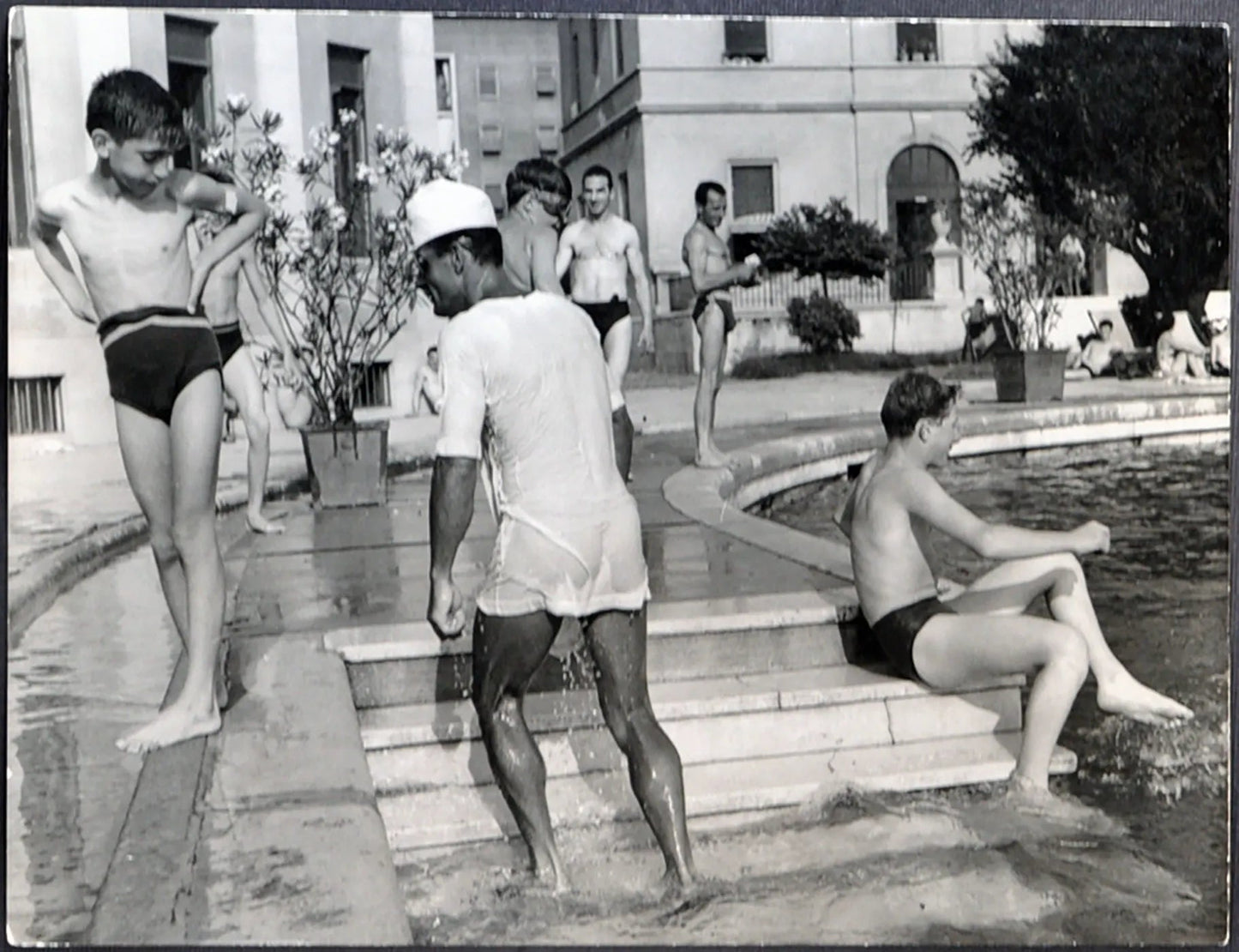 Piscina Ponzio Milano anni 60 Ft 1879 - Stampa 24x18 cm - Farabola Stampa ai sali d'argento