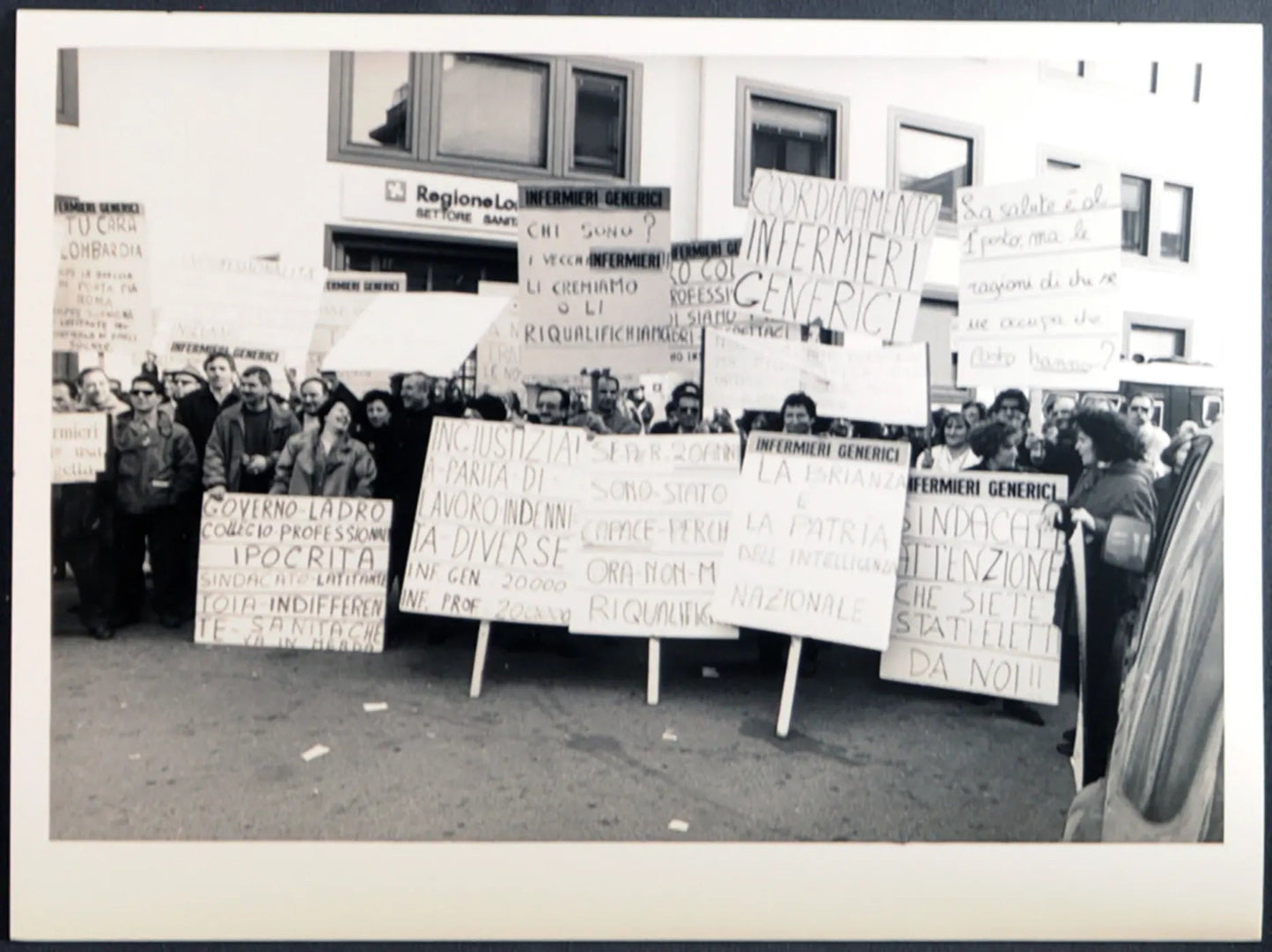 Sciopero infermieri Milano anni 90 Ft 1388 - Stampa 24x18 cm - Farabola Stampa digitale