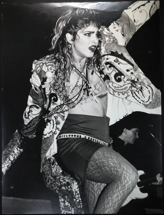 Madonna in concerto anni 80 Ft 346 - Stampa 27x37 cm - Farabola Stampa ai sali d'argento
