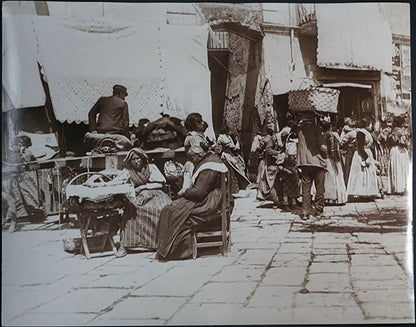 Mercato a Santa Lucia, Napoli 1906 Ft 572 - Stampa 30x24 cm - Farabola Stampa ai sali d'argento