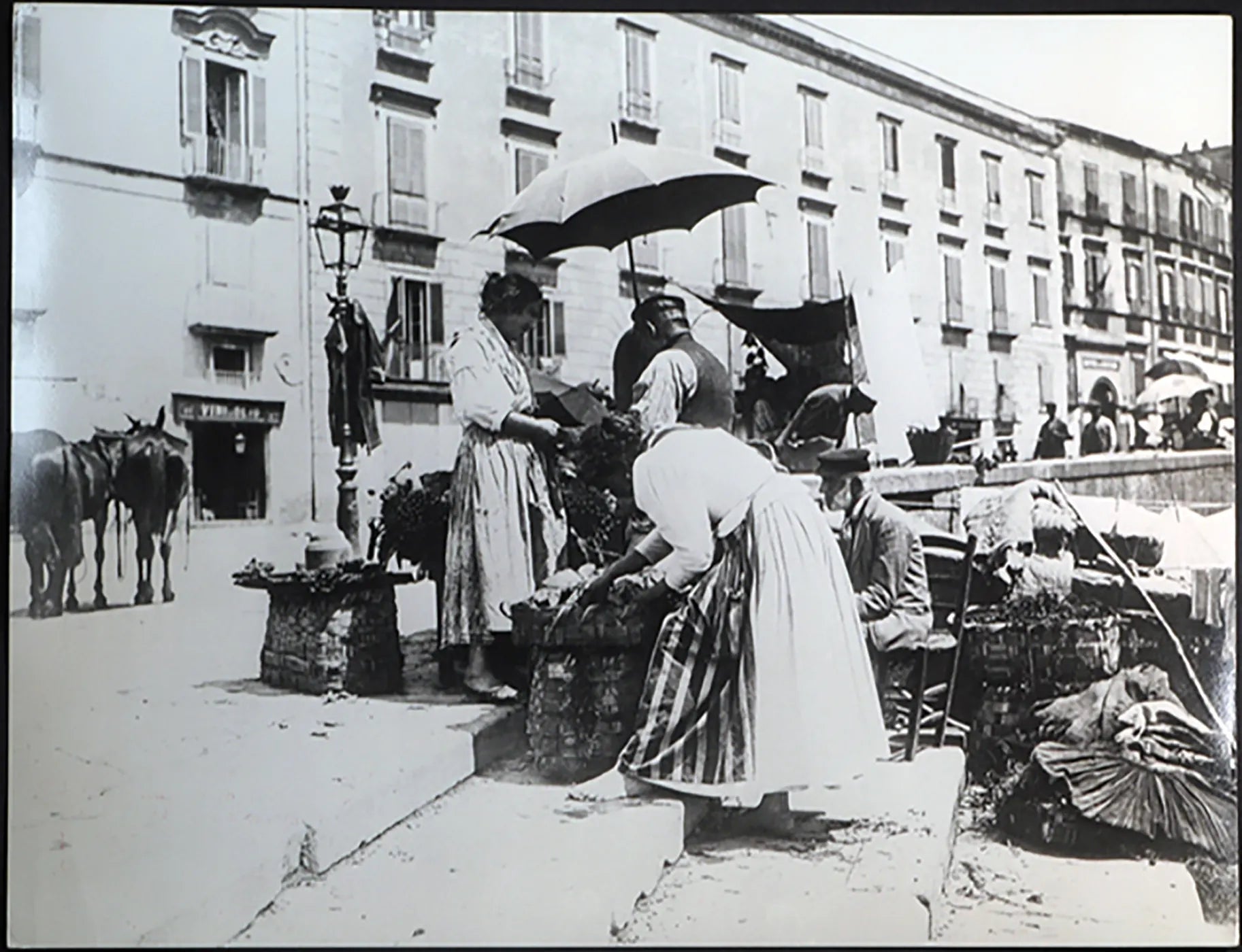 Mercato di frutta, Napoli 1906 Ft 574 - Stampa 30x24 cm - Farabola Stampa ai sali d'argento