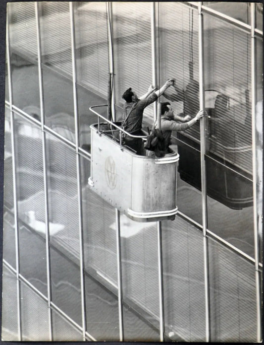 Pulizia vetri Grattacielo Metanopoli Ft 1967 - Stampa 21x27 cm - Farabola Stampa ai sali d'argento