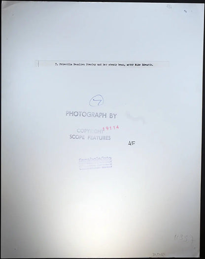 Priscilla Presley e Mike Edwards Ft 859 - Stampa 27x37 cm - Farabola Stampa ai sali d'argento