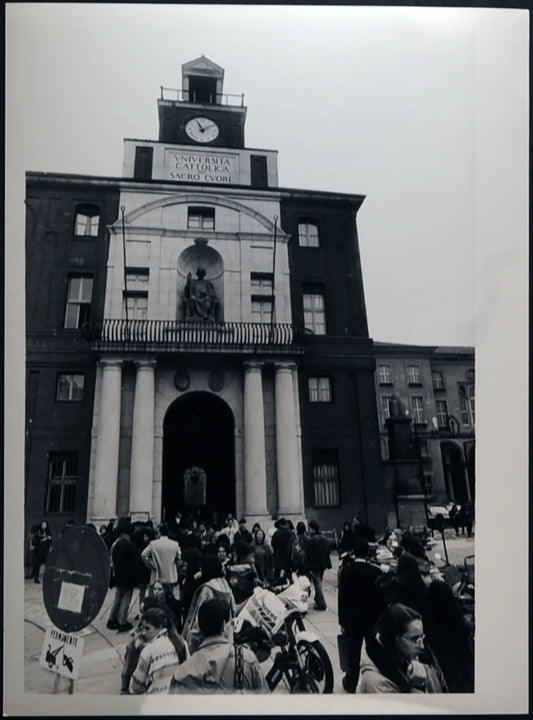Università Cattolica 1993 Ft 1649 - Stampa 24x18 cm - Farabola Stampa ai sali d'argento